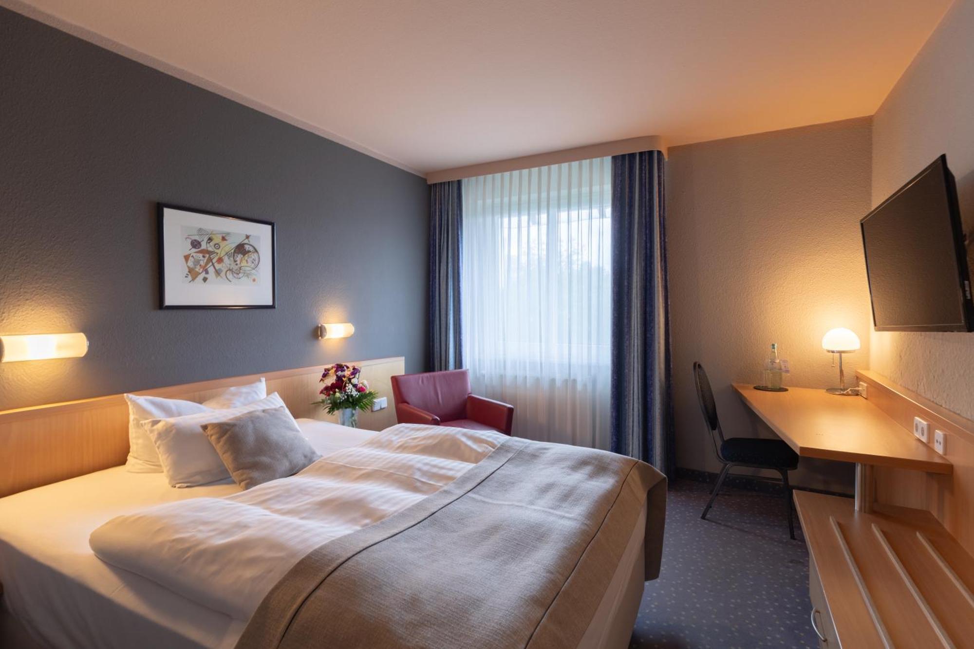 Garner Hotel Cottbus Sued By Ihg Exteriör bild
