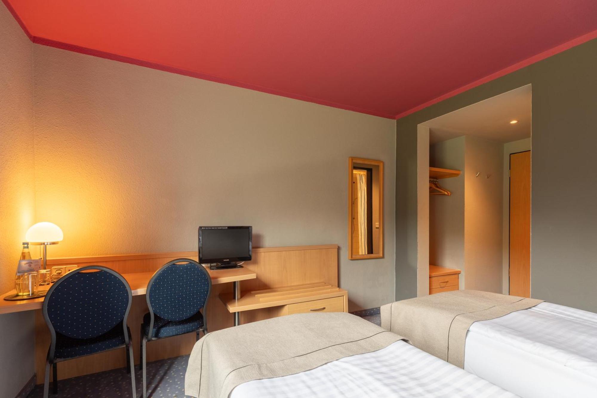 Garner Hotel Cottbus Sued By Ihg Exteriör bild