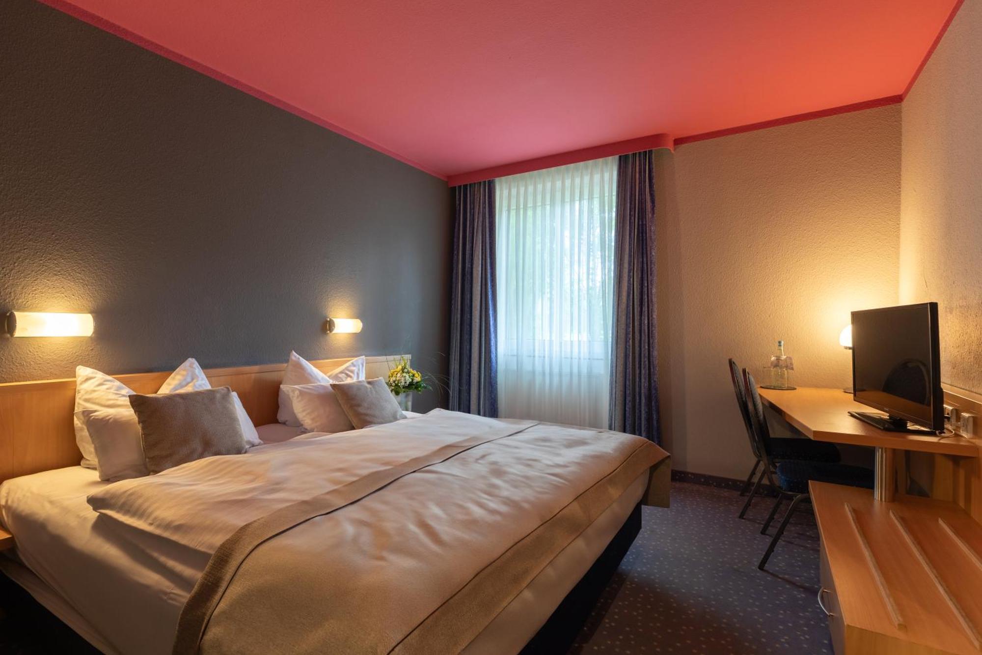 Garner Hotel Cottbus Sued By Ihg Exteriör bild