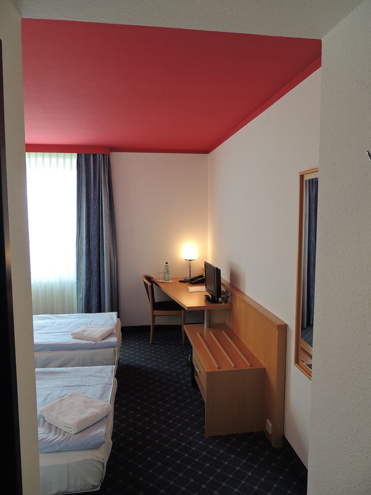 Garner Hotel Cottbus Sued By Ihg Exteriör bild