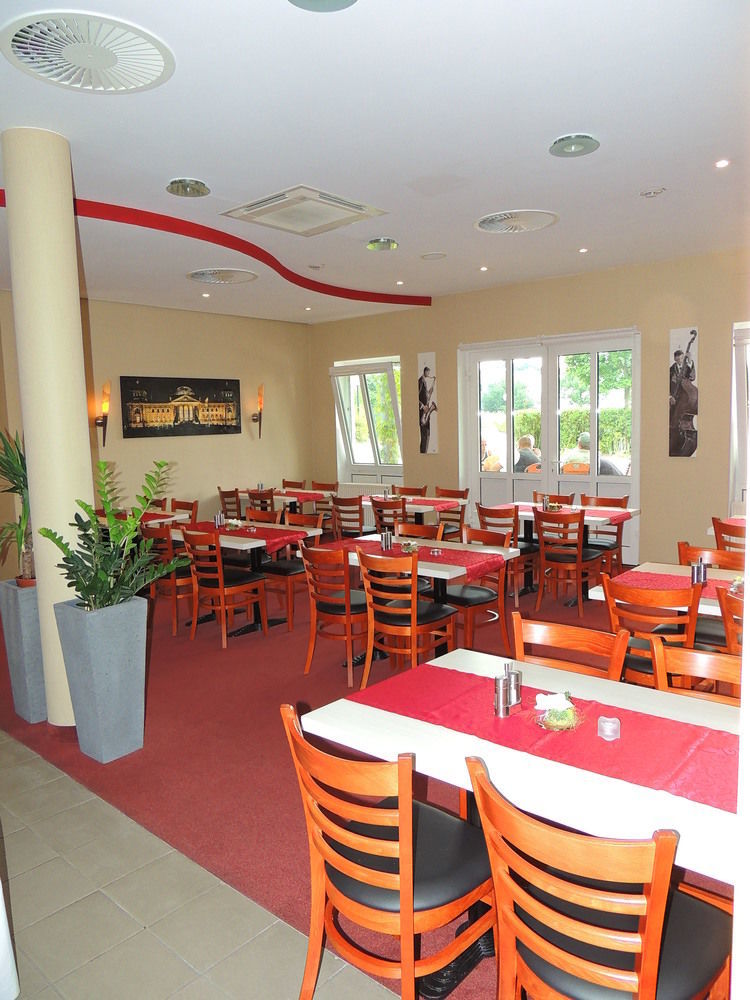 Garner Hotel Cottbus Sued By Ihg Exteriör bild