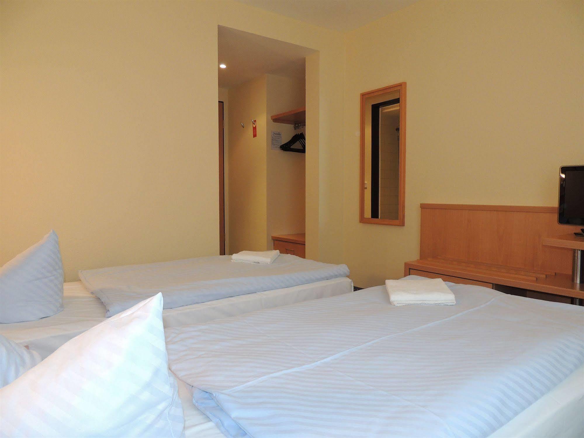 Garner Hotel Cottbus Sued By Ihg Exteriör bild