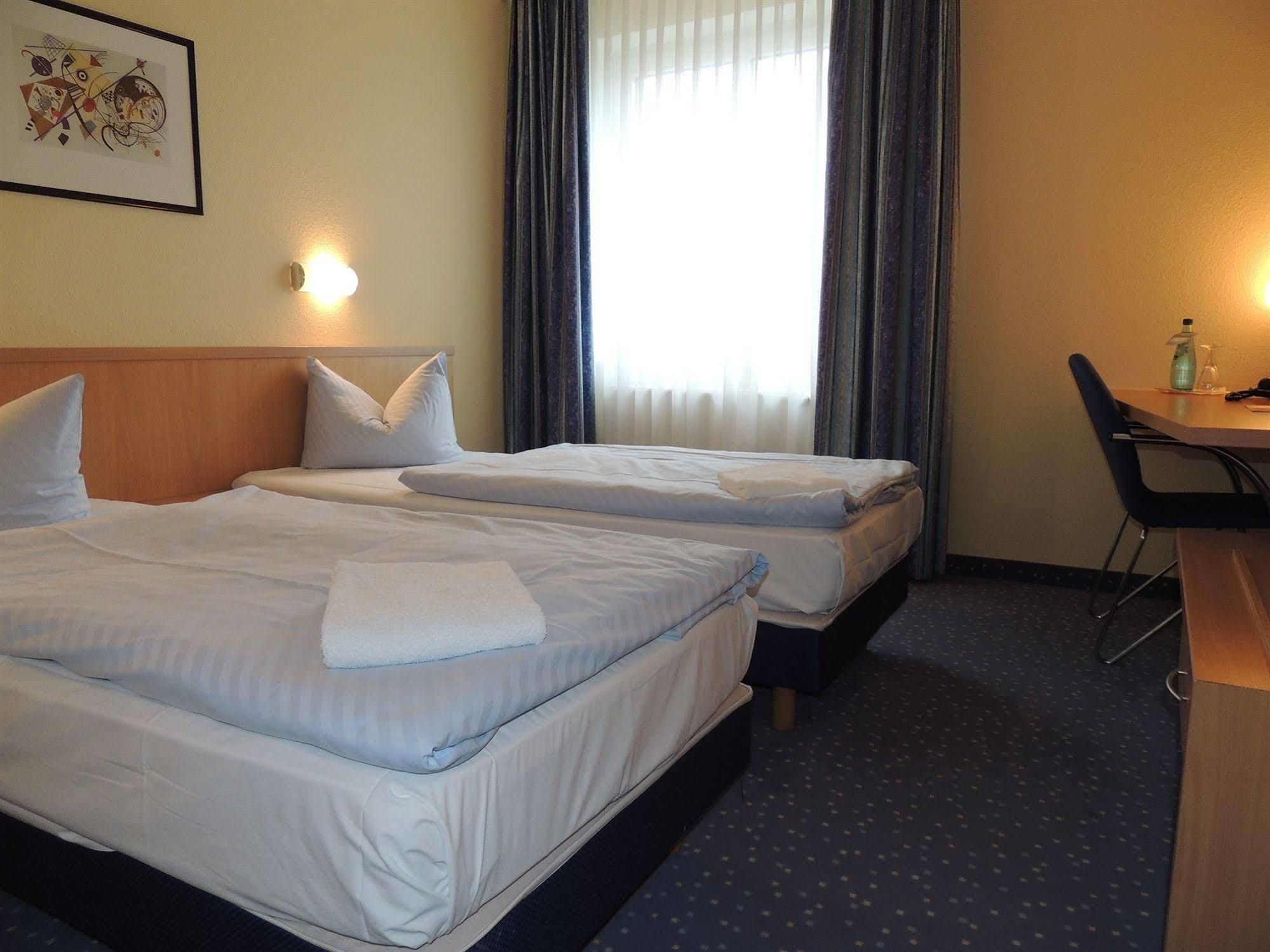 Garner Hotel Cottbus Sued By Ihg Exteriör bild